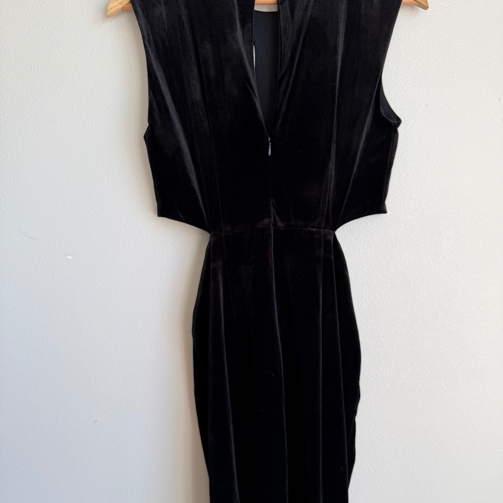 Zara‎ Cut Out Black Velvet Midi Dress Size Small - Picture 9 of 11